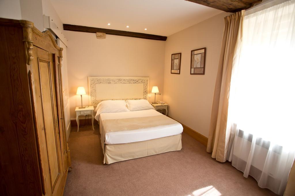 Hotel L'Oree Des Vignes Gilly-lès-Cîteaux Екстериор снимка