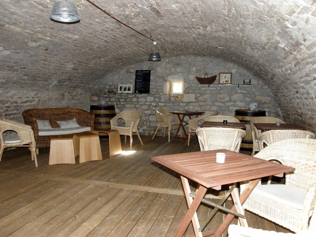 Hotel L'Oree Des Vignes Gilly-lès-Cîteaux Екстериор снимка
